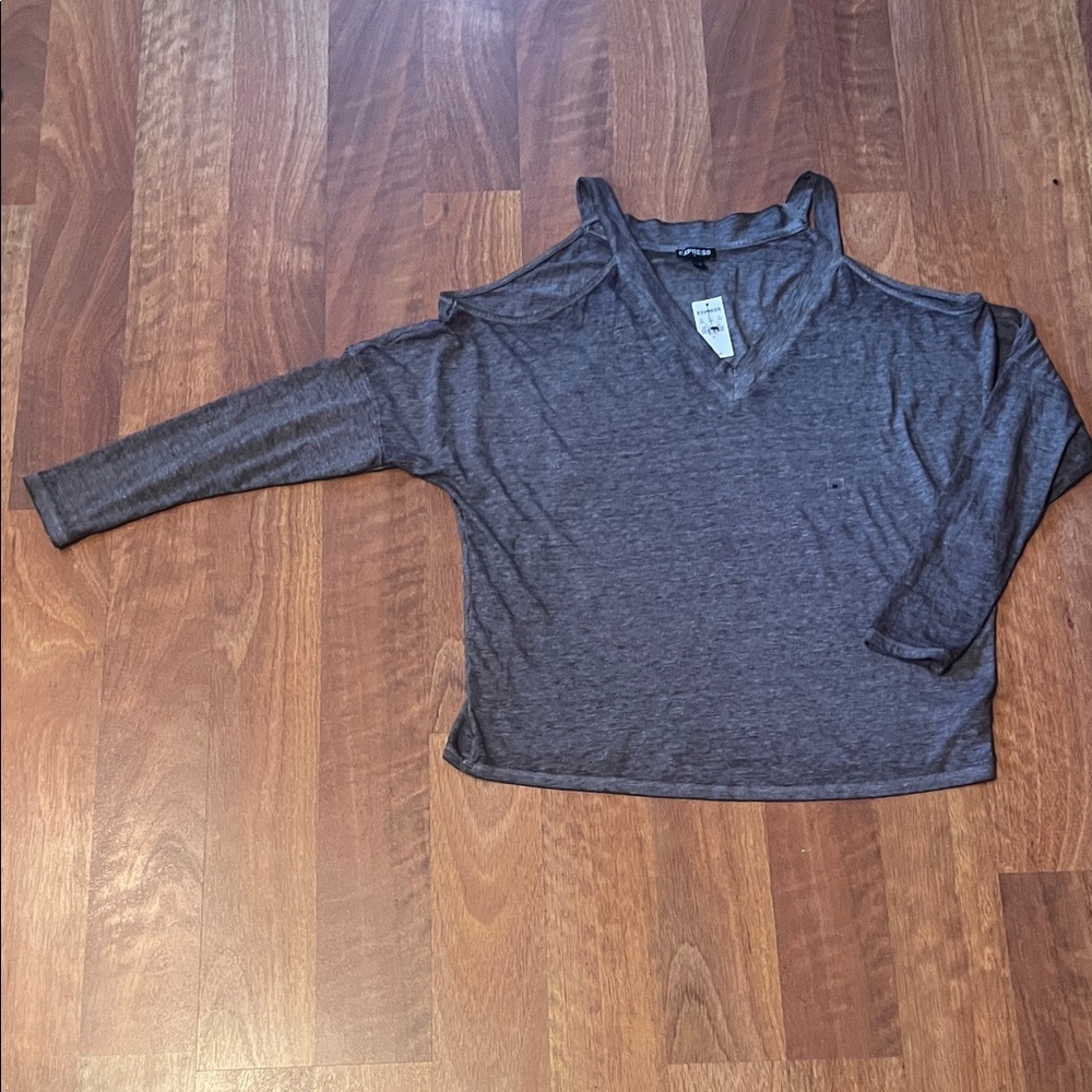 New Gray V-Neck cold shoulder express Women's Top - Picture 13 of 13